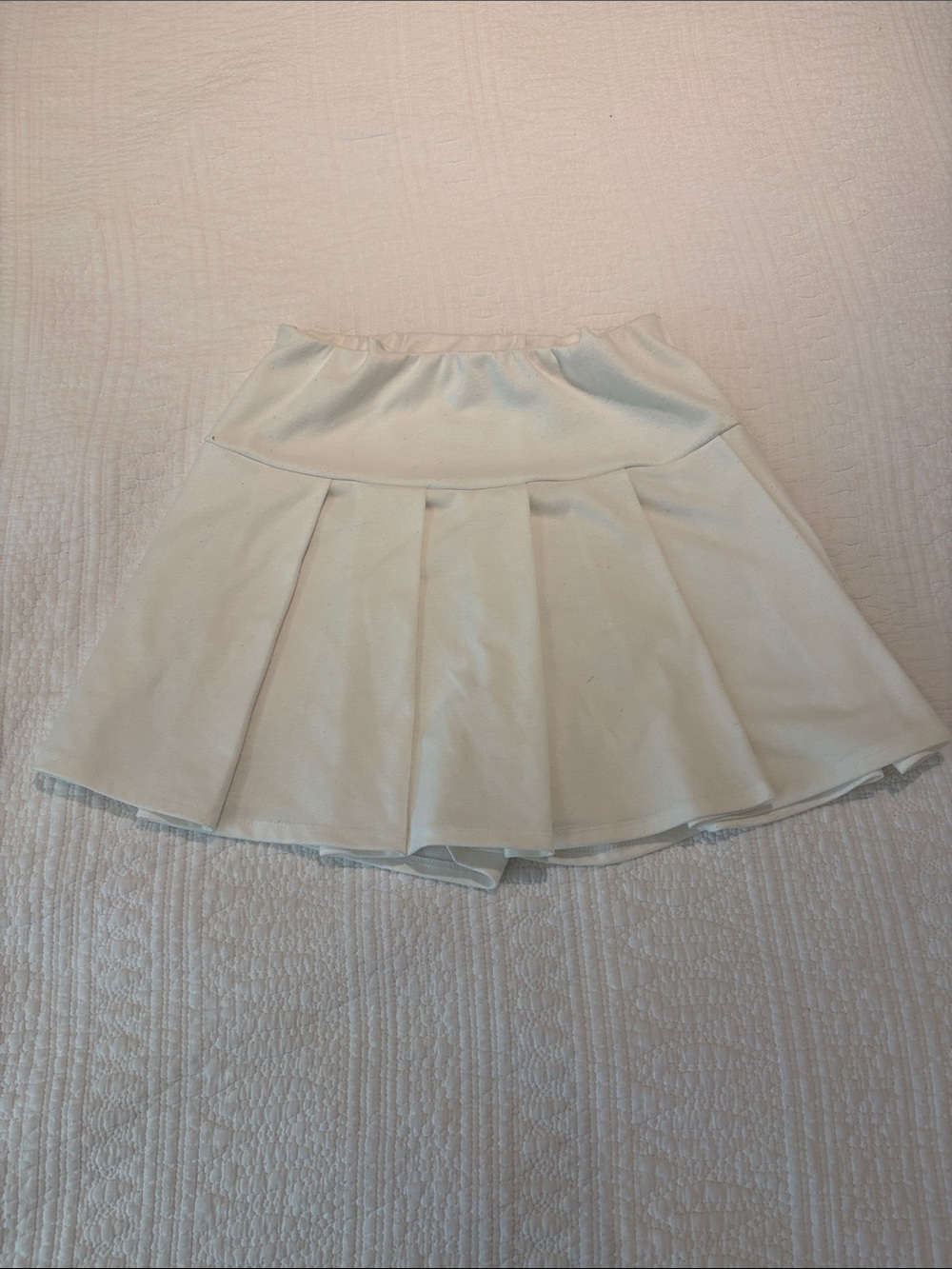 Women's White Pleated Skirt